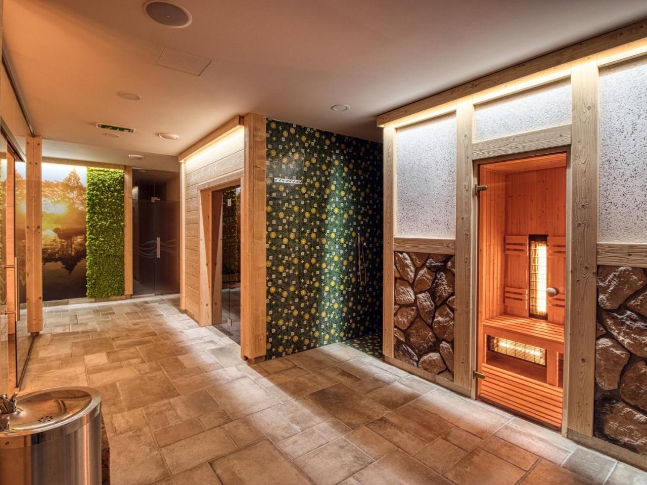 Hotel Familia Stará ľubovňa Exterior foto